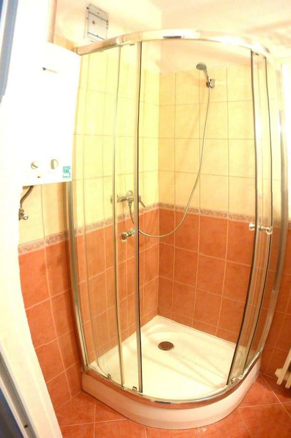 Startpont Apartman Pécs Extérieur photo